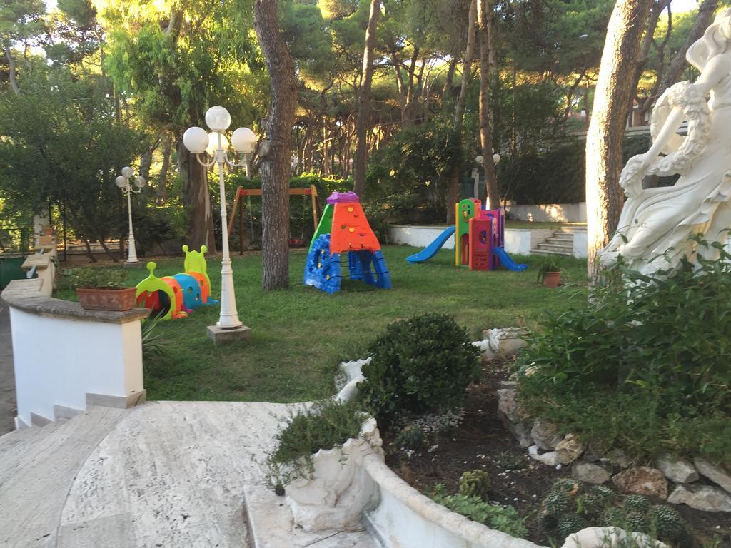 Hotel Eden Park Marina Di Pulsano Exterior foto